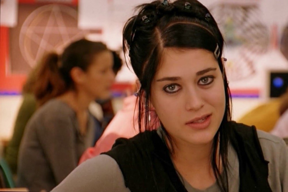 Best Lizzy Caplan Movies and TV Shows: Updated List - LoudFact