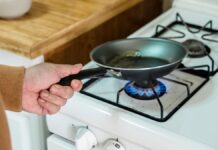How To Season A Nonstick Pan Quickly And Effectively