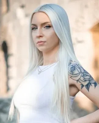 Best Shampoo for White Hair: Fight Yellow & Boost Shine
