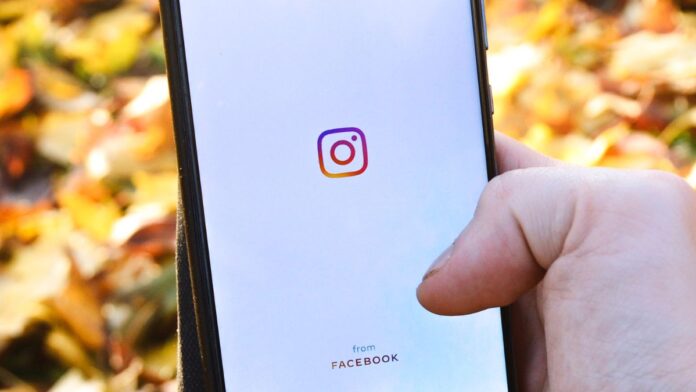 Instagram Testing New Feature That Allows Friends To Add Photos To Your Posts
