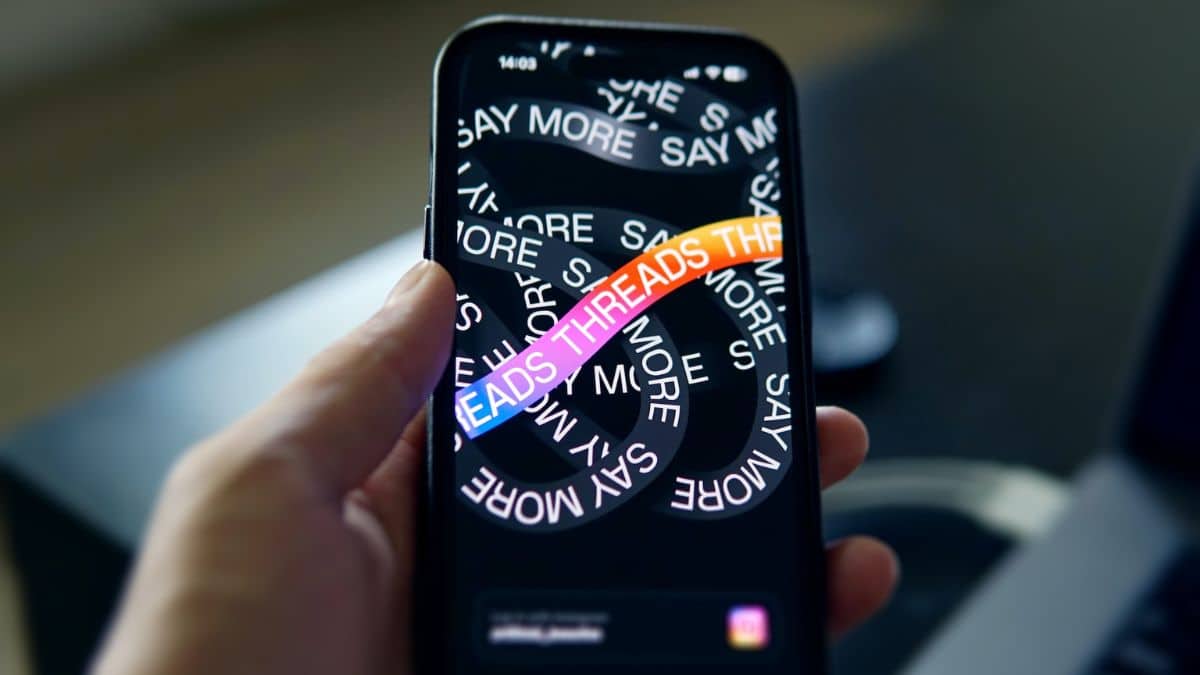 Threads Begins Testing Interactive Tags Without Hash Symbol
