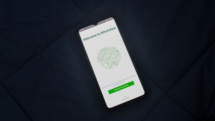 How to Transfer WhatsApp Chat History on Android or iOS Using QR Code