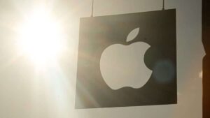 Apple Apple