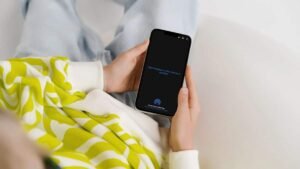 How To Share Files Between Android And iPhone Instantly