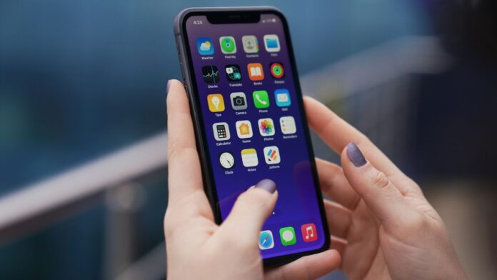 How to Enable or Disable Live Voicemail Feature on iPhone How to Enable or Disable Live Voicemail Feature on iPhone