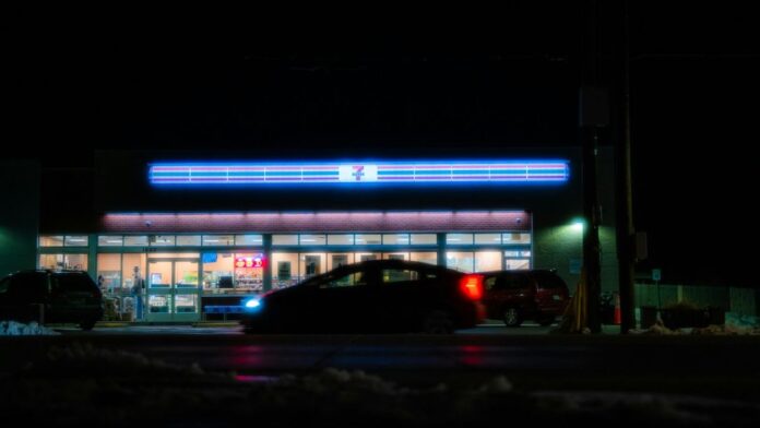 7-Eleven 7-Eleven