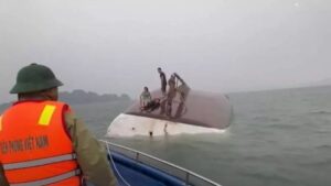 Vietnam Boat Capsizes at Tourist Attraction Vietnam Boat Capsizes at Tourist Attraction