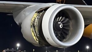 Boeing 747 Wing Hits Runway Boeing 747 Wing Hits Runway