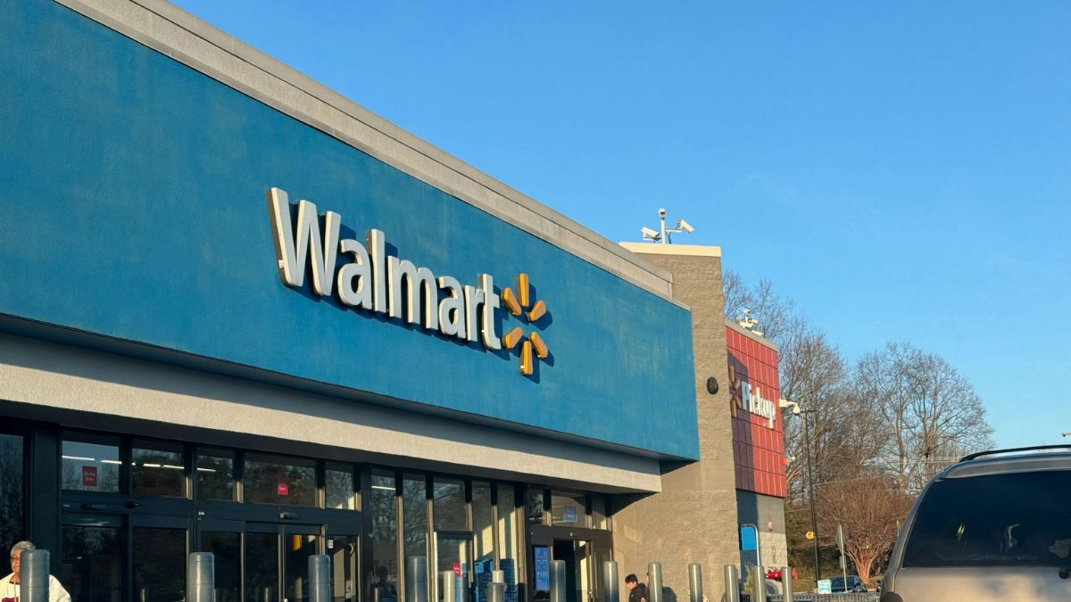Walmart Cuts Prices on Top Kids’ Toys: Dark Falcon, Plum Blossom & More