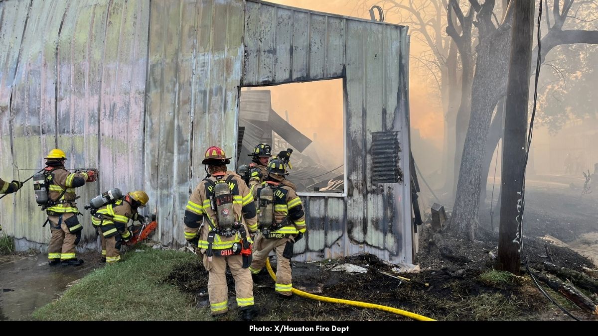 East Houston Fire: Blaze Erupts at Battery Warehouse on Milby Street