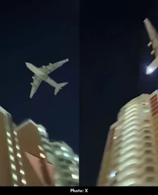 Russia Cargo Plane Flies Low Over Moscow to Avoid Drones