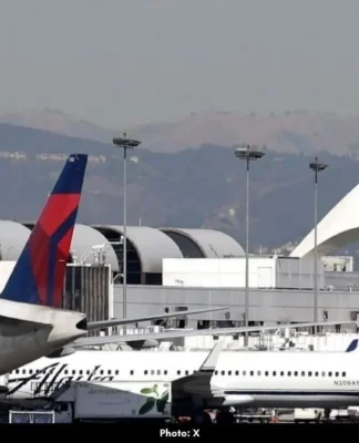 lax