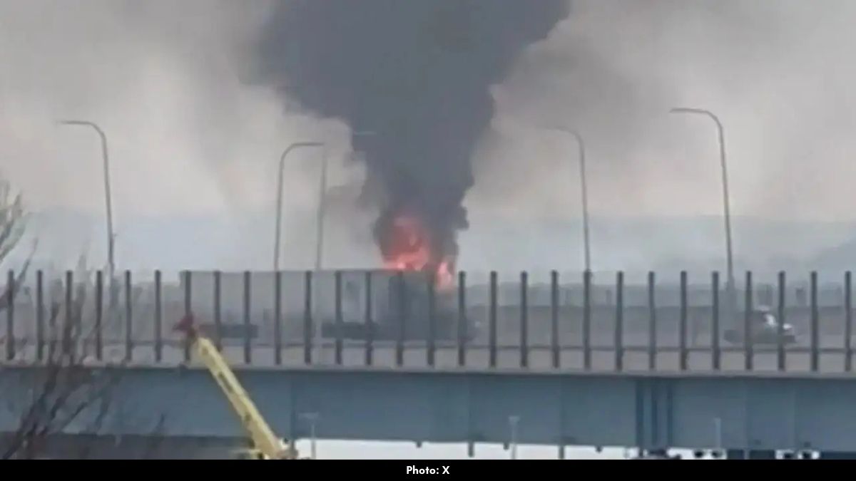 Hudson Link Bus Bursts Into Flames on Cuomo Bridge