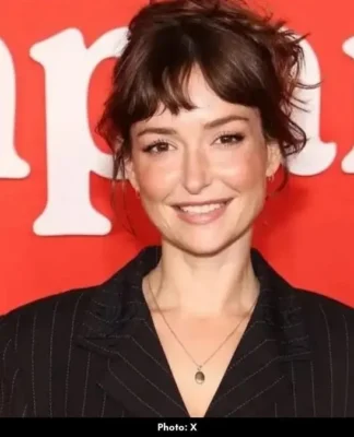 Milana Vayntrub